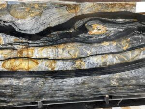 Polished Carnota Nero Natural Quartzite Slab. Code: MS103182