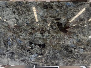 Polished Labradorite Natural Quartzite Slab. Code: MS103196